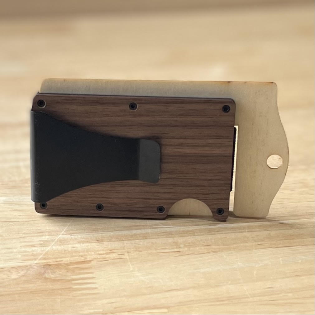 Wooden Wallet @madeandassembled