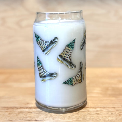 Christmas Boot Candles -@modernchandlercandleco @scribblesanddoodlez